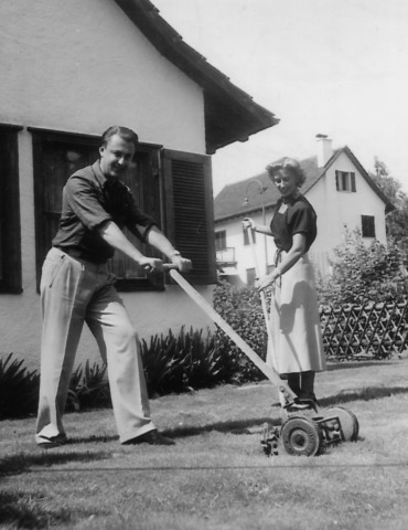 Artur und Lale. Zuhause in Zollikon (1954)